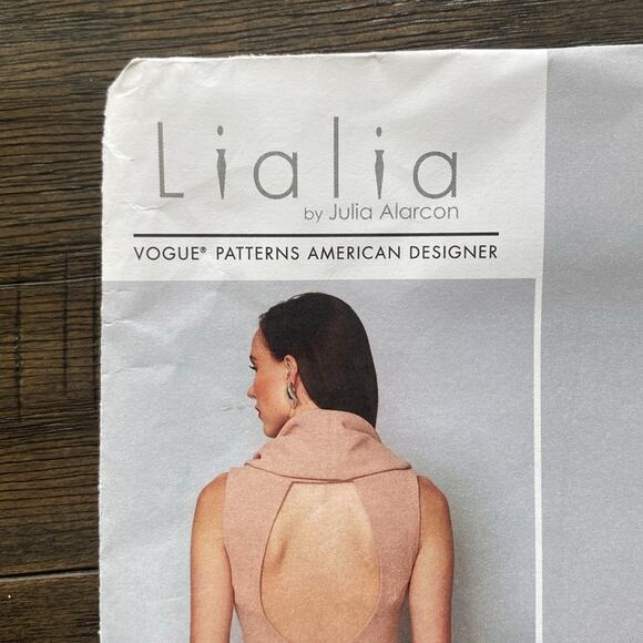 VOGUE Pattern V1531 Lialia Dress Size 4-12 New UNCUT - Picture 2 of 7